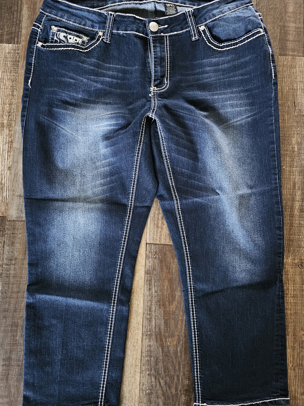 Women's Dark Blue Cropped Jeans with Contrast Stitching